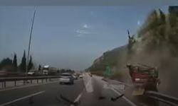 Bariyerlere girip takla attı: 7 yaralı (Video)