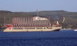 Dünyanın en büyük enerji gemisi Çanakkale Boğazı'nda (Video)