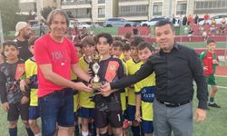 Miniklerde kupanın sahibi Kepezspor oldu