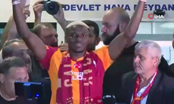 Osimhen İstanbul'a geldi