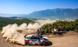 JWRC’de Türk Rüzgarı: Ali Türkkan dünya sahnesinde zafer yazdı