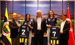 Fenerbahçe'de Hande Baladın ve Helin Kayıkçı sözleşme imzaladı
