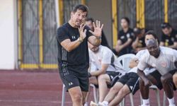 Belözoğlu: "Antalyaspor belki de tarihinin en zor dönemini yaşıyor"