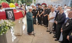 Eski CHP Milletvekili Lale Karabıyık son yolculuğuna uğurlandı (Video)