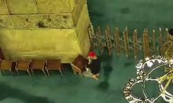 Ayasofya Camii'nde yangın çıkartan şüpheli kamerada (Video)