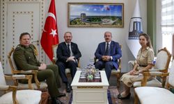 Yeni Zelanda Büyükelçisi Lewis'tan Vali Toraman'a ziyaret