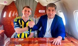 Kerem Aktürkoğlu Fenerbahçe formasını giydi