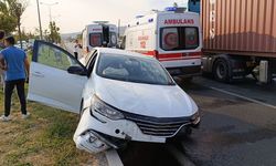 Cip ile otomobil çarpıştı