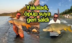 Yakaladı, öpüp suya geri saldı