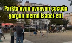 Parkta oyun oynayan çocuğa yorgun mermi isabet etti