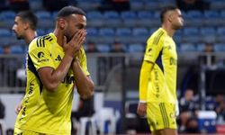 Fenerbahçe, 10 kişi Kasımpaşa ile berabere kaldı