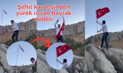 Şehit kardeşinden yürek ısıtan bayrak nöbeti