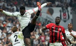 Kartal evinde yıkıldı!