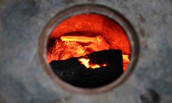 Soba satıcıları havaların iyice soğumasını bekliyor