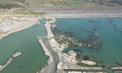 Komşu ildeki barajda 20 günlük su kaldı (Video)