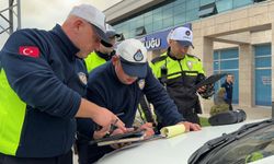 Trafikten kaçmak için kaldırıma çıkınca ceza yedi