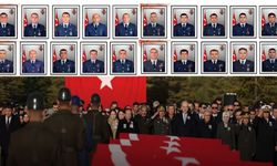 Türkiye şehitlerine ağlıyor! Kahramanlara son görev (Video)