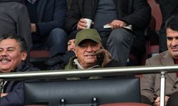 Fatih Terim, Sarıyer - Bodrum FK maçını tribünden izledi