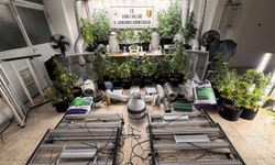 Evini uyuşturucu imalathanesine çevirdi, jandarma operasyonuyla yakalandı