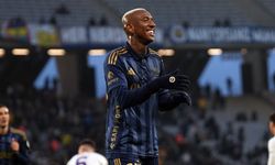 Fenerbahçe'de Talisca, sakatlandı
