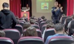 Eceabat’ta emniyet ekipleri öğrencileri bilgilendirdi (Video)