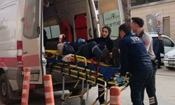 Makineye sıkışan işçi ağır yaralandı