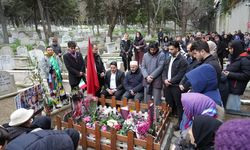 Ahmet Minguzzi ölüm yıl dönümünde kabri başında anıldı