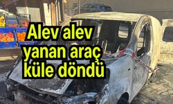 Alev alev yanan araç küle döndü