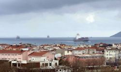 Çanakkale Boğazı çift yönlü trafiğe açıldı (Video)