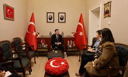 Gökçeada'da Kaymakam Osman Acar vatandaşları dinledi