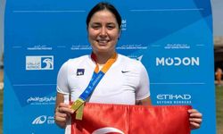 Milli yüzücü Bengisu Avcı’dan dünya şampiyonluğu