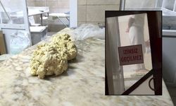 Tatlı hamurunu ayağıyla çiğnedi (Video)