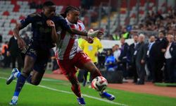 Fenerbahçe yine puan kaybetti! Fark 4'e çıktı