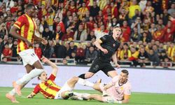 Galatasaray deplasmanda 3 puanı 3 golle aldı