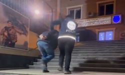 Polis yeleğiyle yayına gözaltı