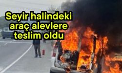 Seyir halindeki araç alevlere teslim oldu (Video)