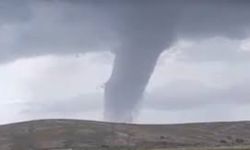 İzmir'de dev hortum görüntülendi (Video)