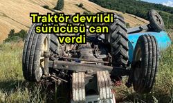 Traktör devrildi sürücüsü can verdi
