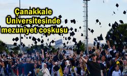 Çanakkale Üniversitesinde mezuniyet coşkusu
