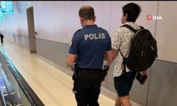 Komedyen Deniz Göktaş gözaltına alındı (Video)