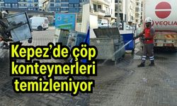 Kepez’de çöp konteynerleri temizleniyor