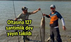 Oltasına 127 santimlik dev yayın takıldı (Video)