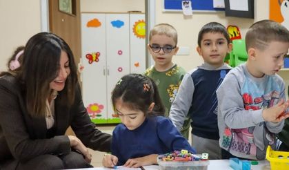 Müdür Hayta, yeni dönemin açılışını okul ziyaretiyle gerçekleştirdi