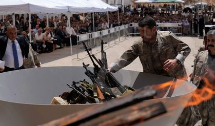 Terörsüz Türkiye yolunda tarihi adım! İlk PKK'lı grup silah bıraktı (Video)