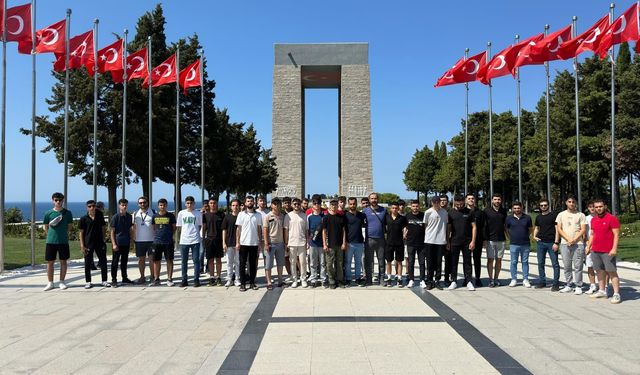 Batmanlı gençler Çanakkale'yi gezdi