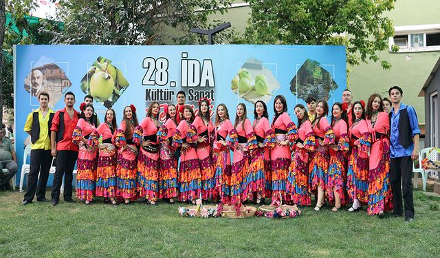 Bayramiçte 28. İda Kültür Ve Sanat Festivali Heyecanı Yaşandı