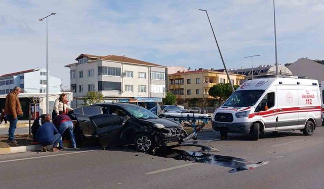 Bandırma’da trafik kazası, 3 yaralı