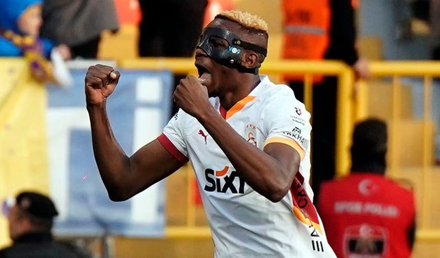 Victor Osimhen, Galatasaray'da kariyer rekoruna koşuyor