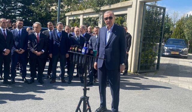 "Türkiye dipdiri ayaktadır, dipdiri gündemi elinde tutmaktadır"