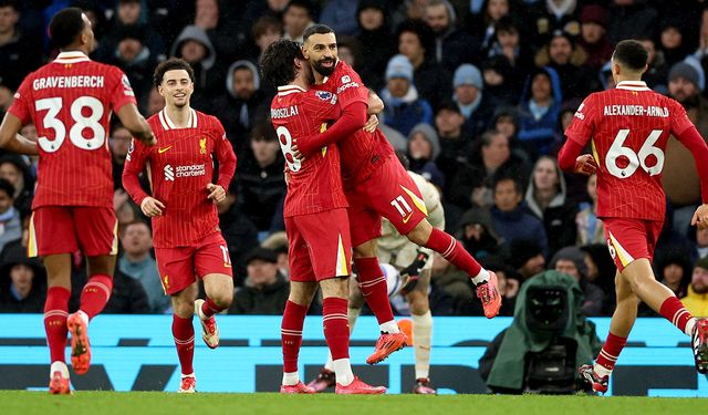 Premier Lig'de Liverpool, şampiyonluğunu ilan etti